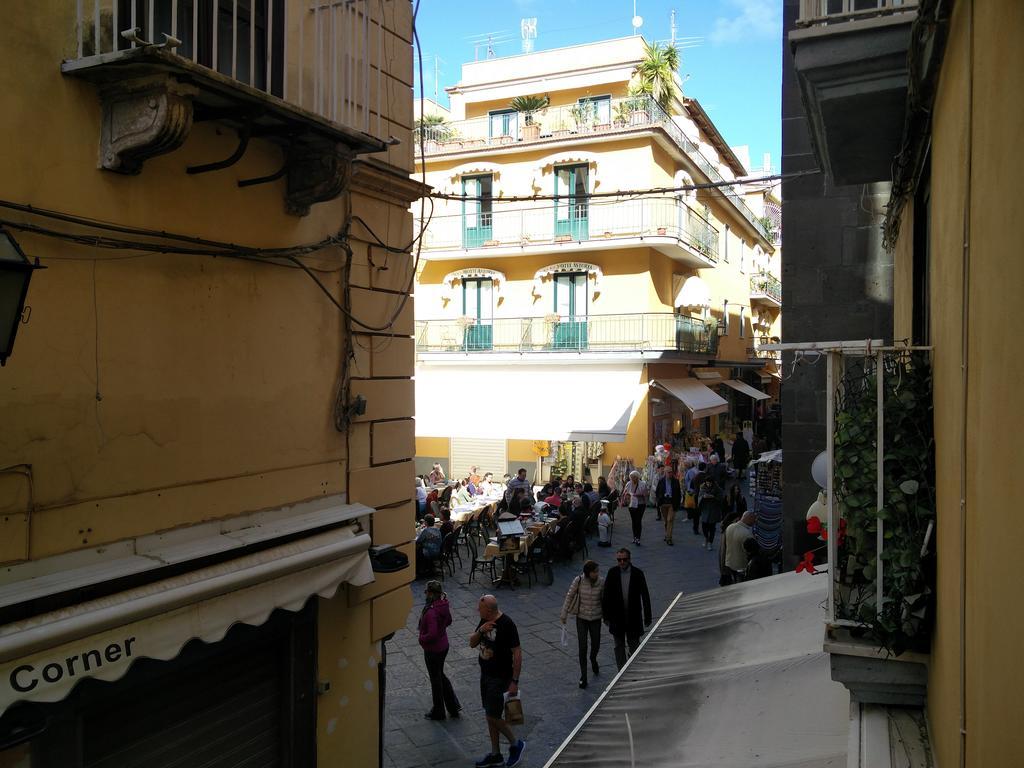Sedil Dominova Apartment Sorrento Exterior foto